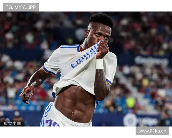 卡洛斯：库尔图瓦没有侮辱任何人，维尼修斯能赢得金球奖